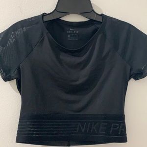 Nike sport top